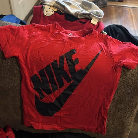 Nike Red and Black Tracksuit - Picture 4 of 12